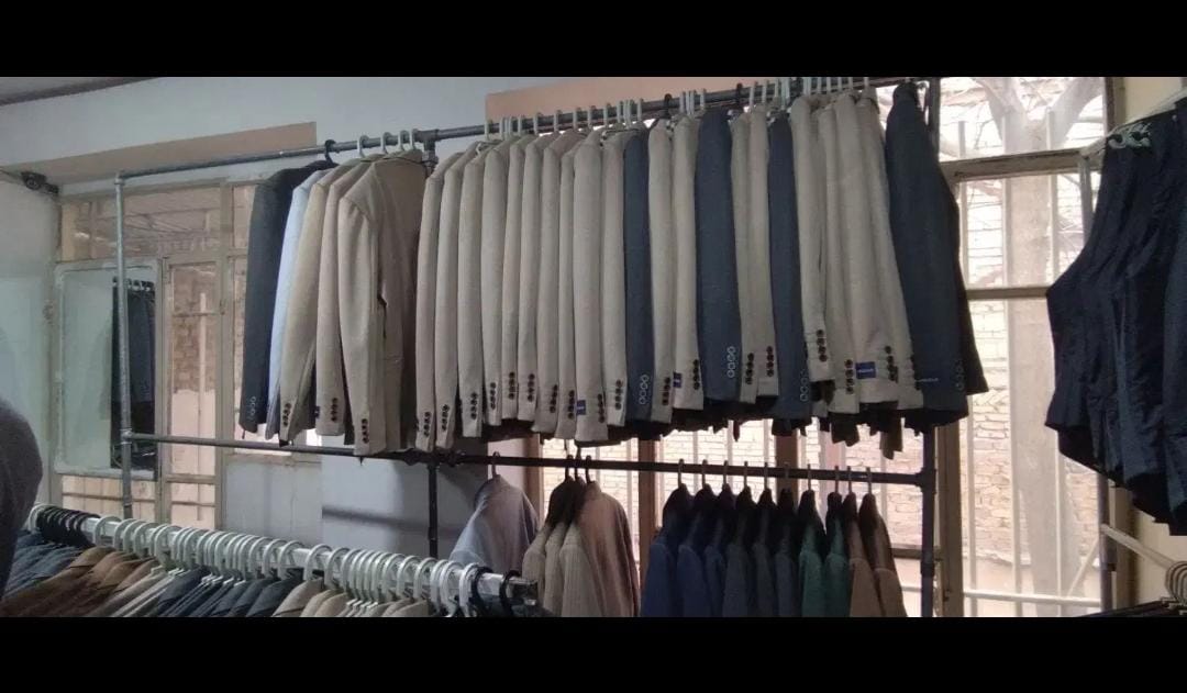 تولیدی کت و شلوار خانزاد در بندر ماهشهر